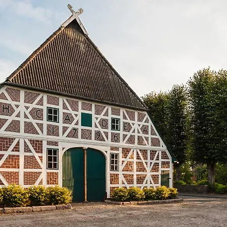 Zum Lindenhof Gasthof