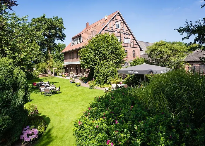 Pensionat Zum Lindenhof 4*